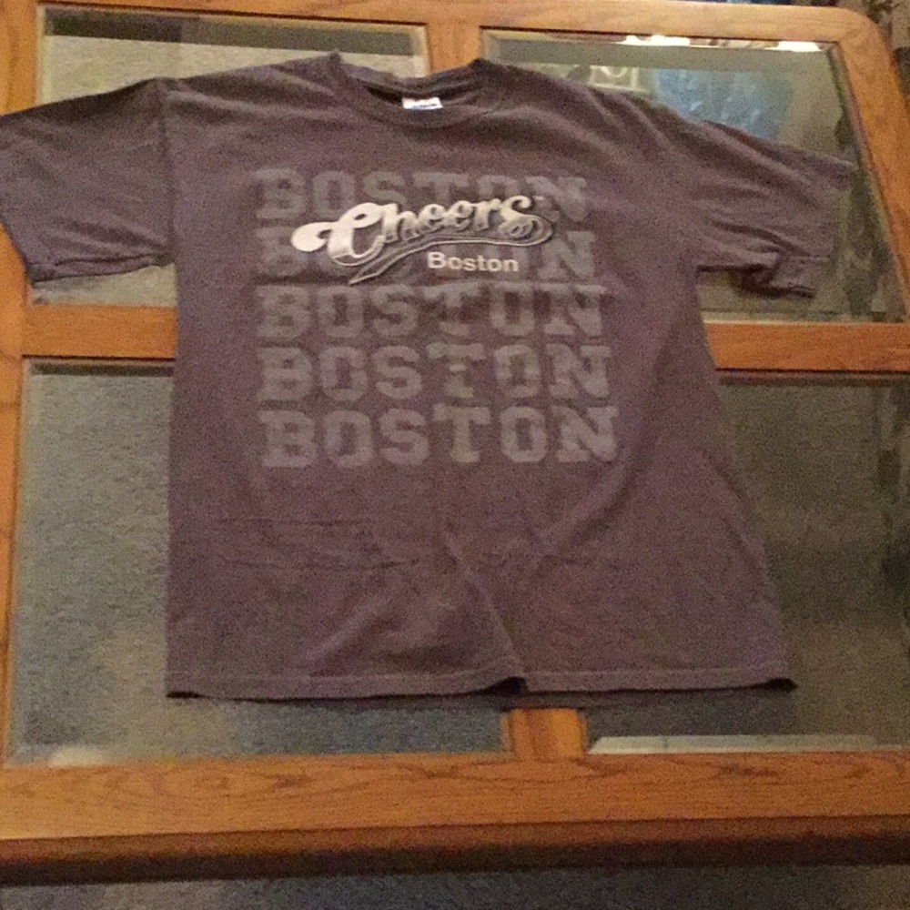 Cheers bar in Boston Tee Shirt NWOT - Picture 4 of 5